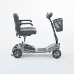 ClevR Mobility_Alumina Range Reisescooter Motion Healthcare side