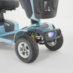 ClevR Mobility XCite Elektromobil Motion Healthcare 12 front LED