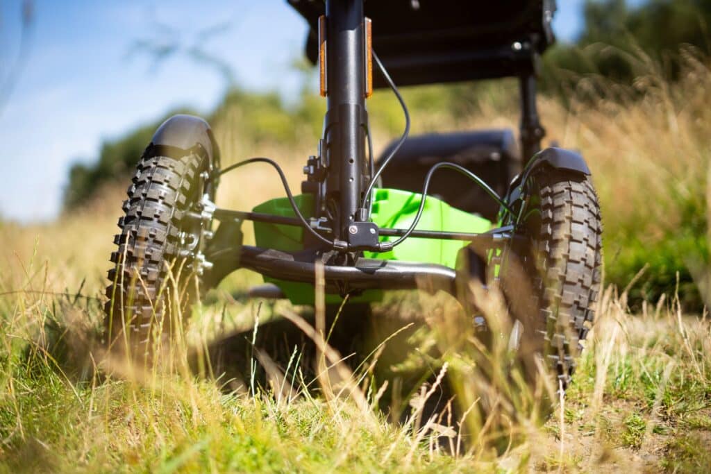 clevr mobility scuddy premium quad 2