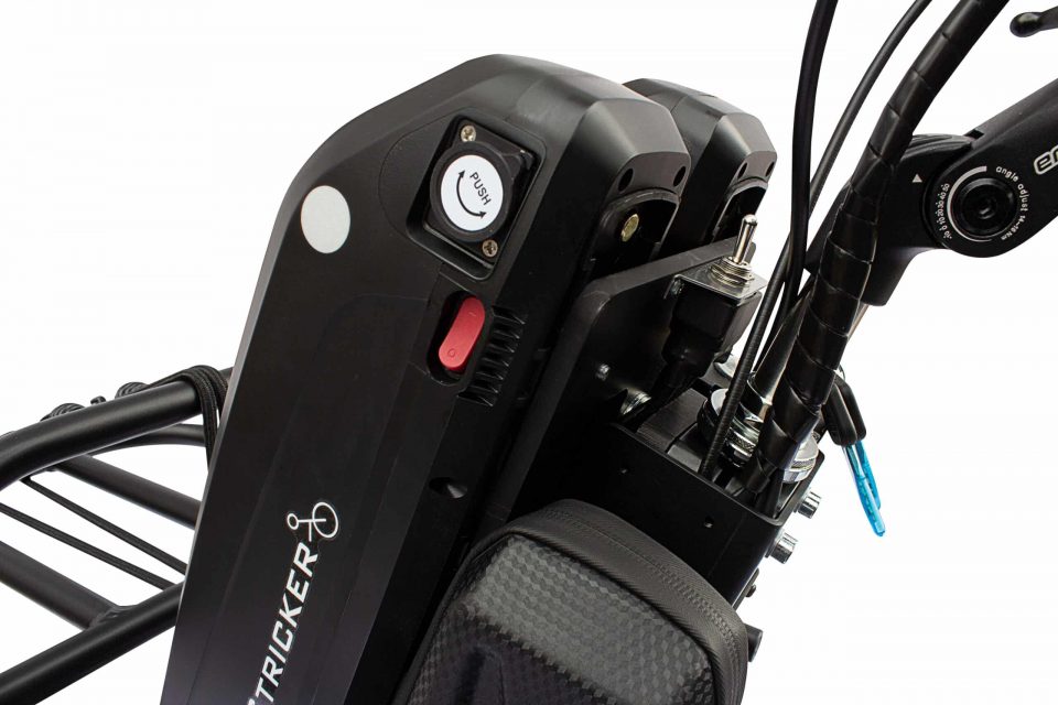 stricker-handbikes-crossbike-doppelakku_mit-schalter_seite